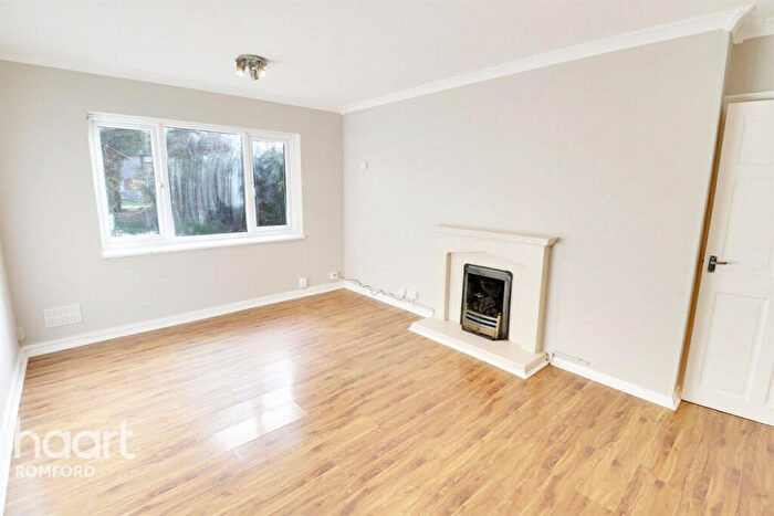 2 Bedroom Maisonette To Rent In Beansland Grove - St Marks Gate -, RM6