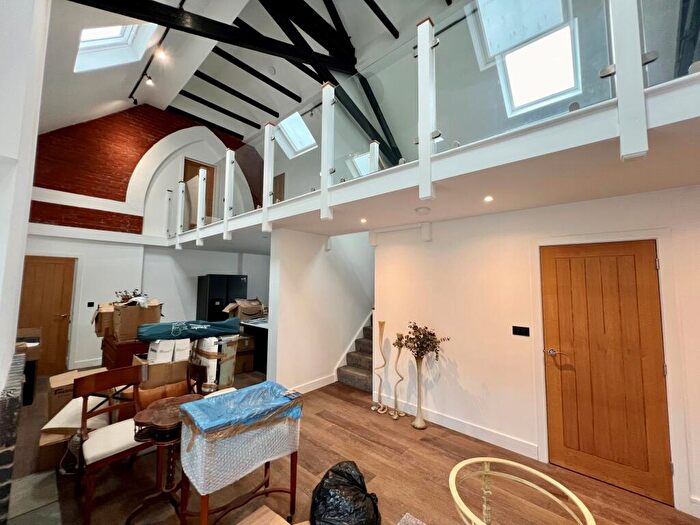 4 Bedroom House To Rent In New Road, Netley Abbey, Southampton, SO31