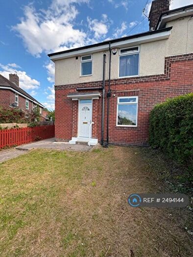 2 Bedroom Semi-Detached House To Rent In Kinnaird Place, Sheffield, S5