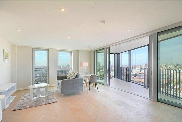 1 Bedroom Flat To Rent In Southwark Bridge Road, Elephant And Castle, London, SE1