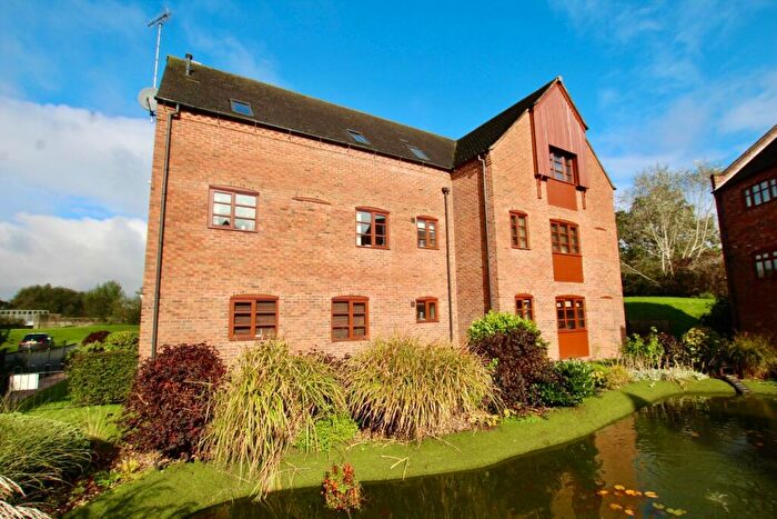 2 Bedroom Apartment To Rent In The Mead, Kingsbury, B78