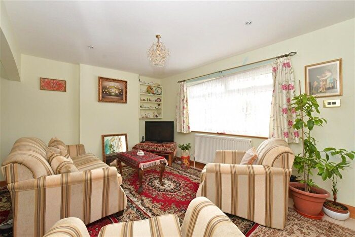2 Bedroom Terraced Bungalow For Sale In Lawrence Avenue, Rustington, West Sussex, BN16