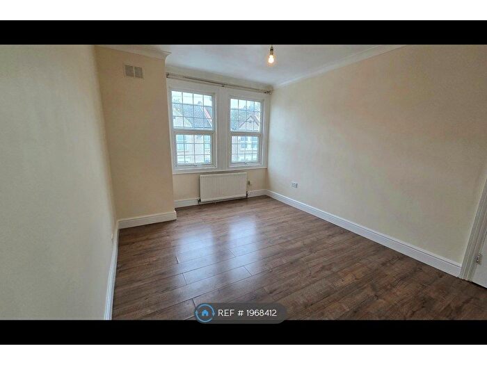 2 Bedroom Flat To Rent In Hathaway Road, Croydon, CR0