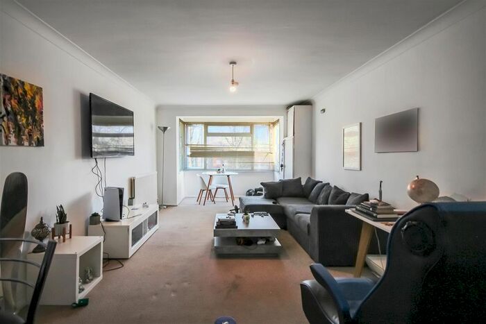 1 Bedroom Flat To Rent In The Priory, London Road, Brighton, BN1