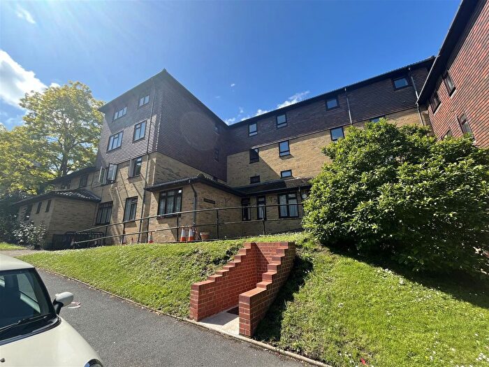 1 Bedroom Flat To Rent In Forest Close, Chislehurst, BR7
