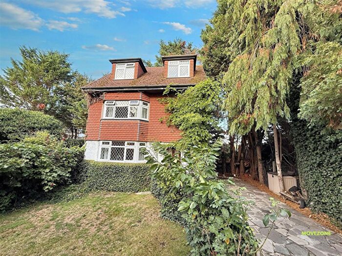 4 Bedroom Detached House For Sale In Magpie Hall Lane, Bromley., BR2