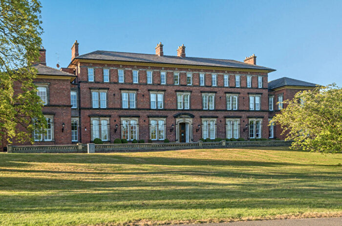 2 Bedroom Flat For Sale In Steven Way, Ripon, North Yorkshire, Uk, HG4