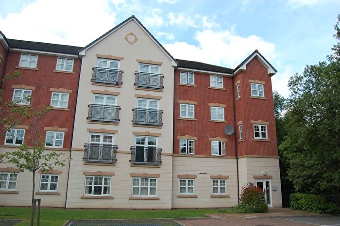 2 Bedroom Flat To Rent In Astley Brook Close, Bolton, BL1