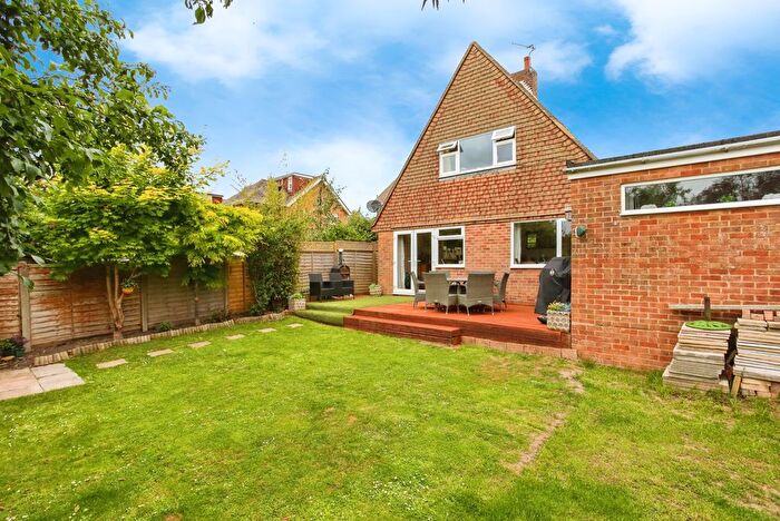 3 Bedroom Bungalow For Sale In Limden Close, Stonegate, Wadhurst, East Sussex, TN5