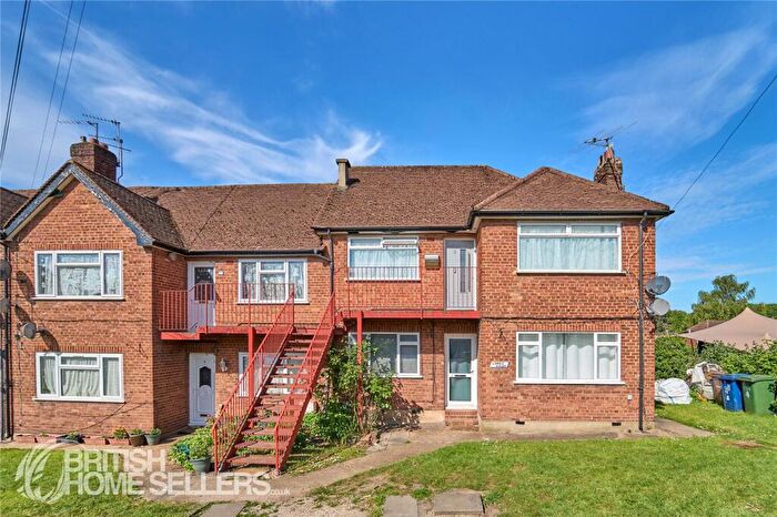2 Bedroom Maisonette For Sale In Kenton Lane, Harrow, HA3