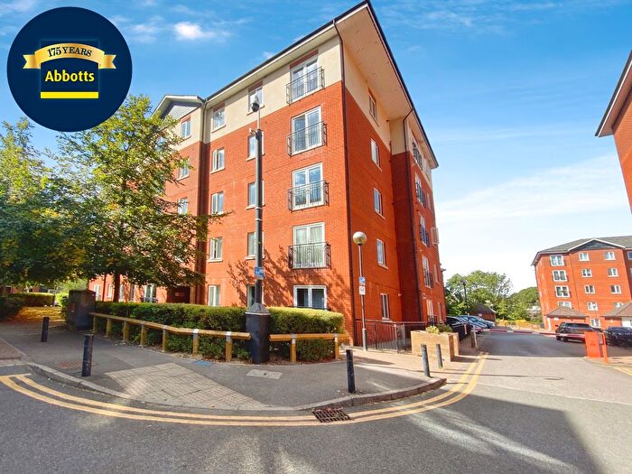 2 Bedroom Flat To Rent In John Dyde Close, Bishop's Stortford, CM23
