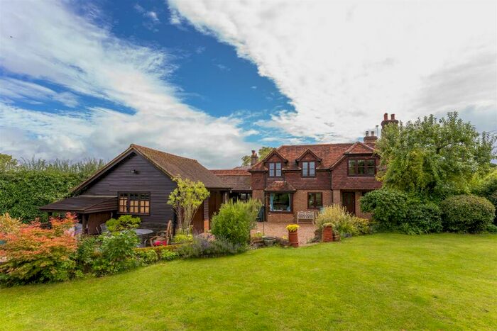 3 Bedroom Detached House For Sale In Jenkins Lane, St. Leonards, Tring, HP23
