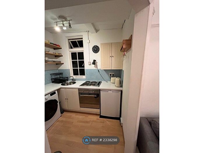 1 Bedroom Flat To Rent In Makepeace Mansions, London, N6