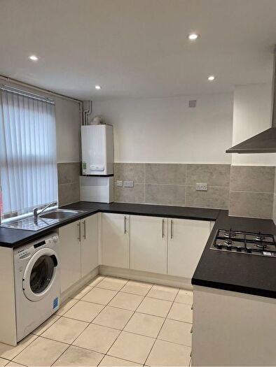 3 Bedroom End Of Terrace House To Rent In Malden Road, Liverpool, L6