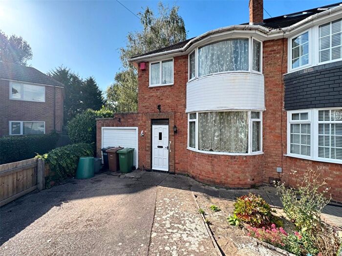 3 Bedroom Semi-Detached House For Sale In Eden Road, Solihull, West Midlands, B92