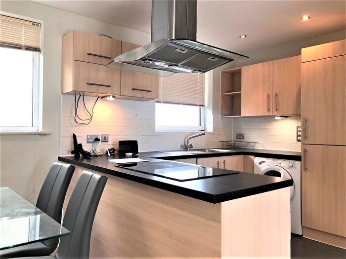 2 Bedroom Flat To Rent In Blackmore Court -, P13