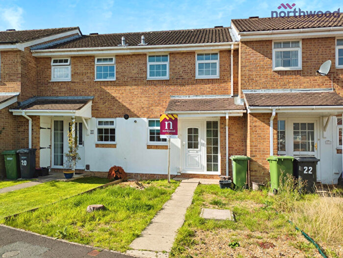 2 Bedroom Terraced House To Rent In Cudworth Mead, Hedge End, SO30