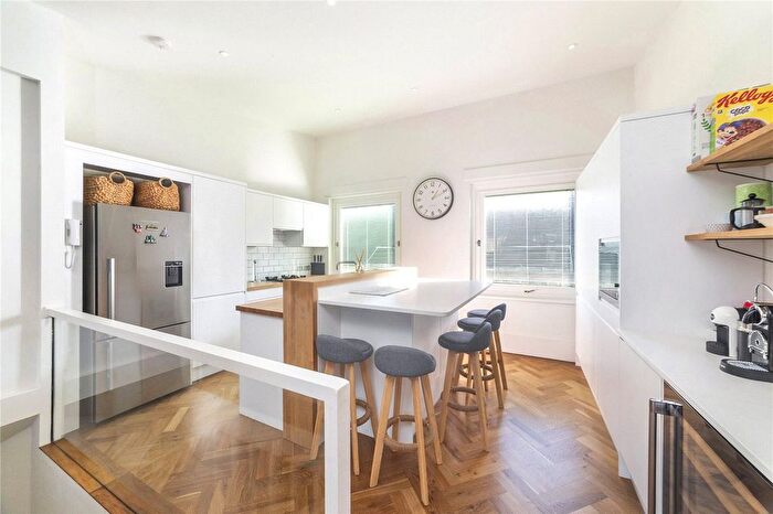 2 Bedroom Flat For Sale In Shorts Gardens, London, WC2H