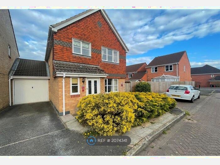 3 Bedroom Detached House To Rent In Hamburg Close, Andover, SP10