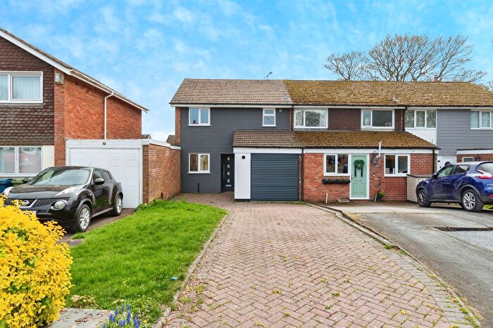 3 Bedroom Semi-Detached House For Sale In Chartley Close, Stafford, ST16