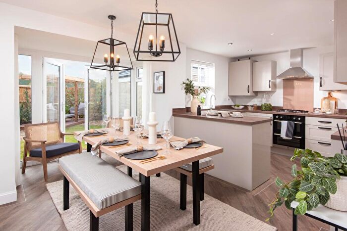 4 Bedroom Detached House For Sale In Fence Avenue, Macclesfield, Cheshire, SK10