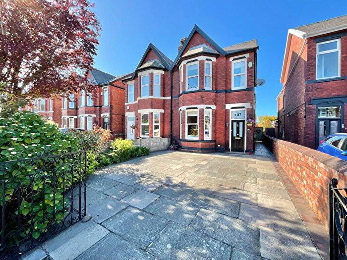 3 Bedroom Semi Detached House For Sale In Chester Road, Southport, PR9