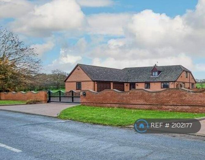3 Bedroom Bungalow To Rent In Maidford Service Station, Maidford, Towcester, NN12