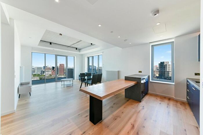 2 Bedroom Apartment To Rent In Serapis House, Goodluck Hope, London, E14