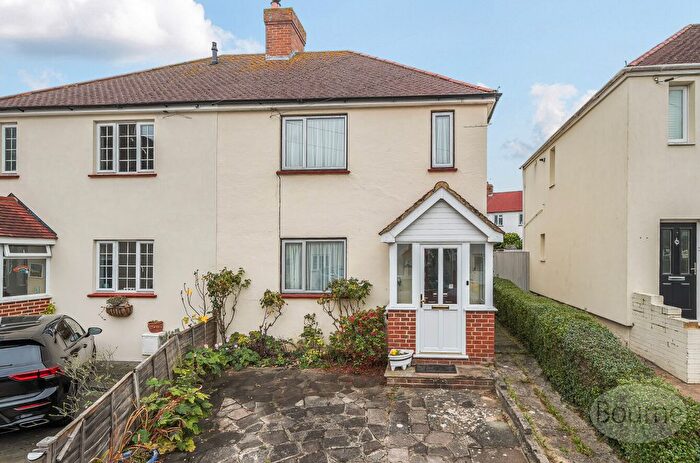 3 Bedroom Semi-Detached House For Sale In Chester Close, Guildford, Surrey, GU2