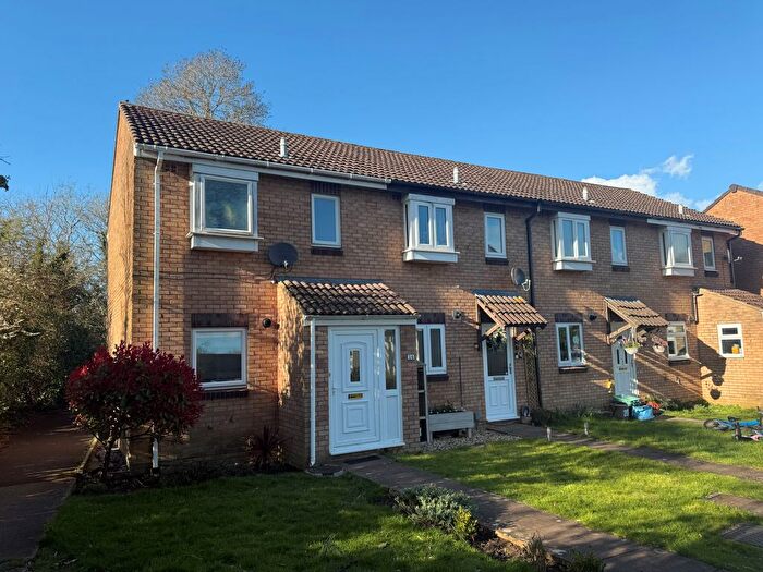 2 Bedroom Property To Rent In Walnut Walk, Frome, BA11