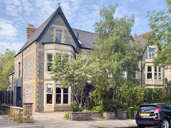 5 Bedroom Semi-Detached House For Sale In Victoria Road, Penarth, CF64