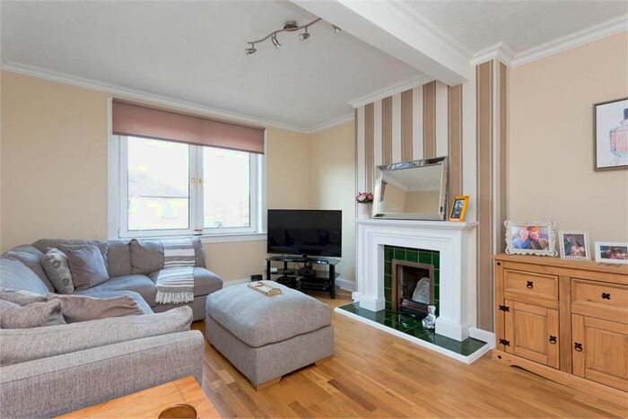 2 Bedroom Flat To Rent In Stenhouse Place West, Stenhouse, Edinburgh, EH11