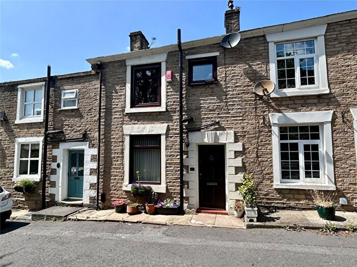 2 Bedroom Terraced House For Sale In Den Lane, Springhead, Saddleworth, OL4