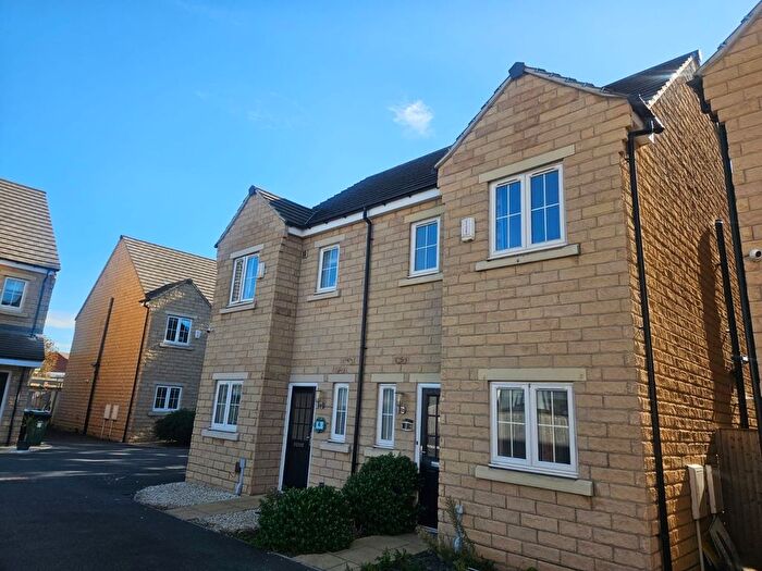 3 Bedroom Semi-Detached House For Sale In Imperial Close, Wakefield, WF2