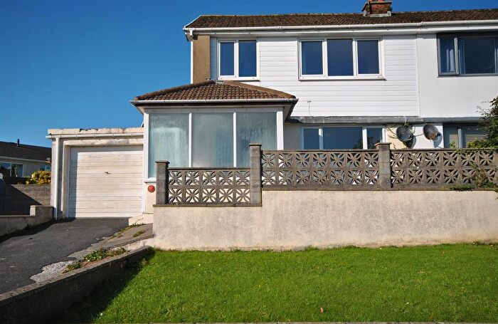 3 Bedroom Property To Rent In Upper Hill Park, Tenby, SA70
