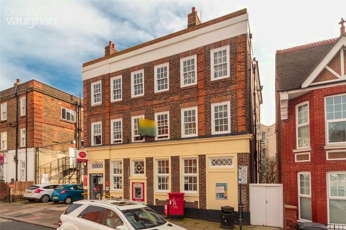 4 Bedroom Flat To Rent In Melville Road, Hove, East Sussex, BN3