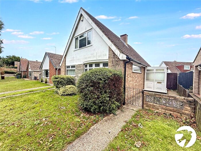 3 Bedroom Bungalow To Rent In Andrews Walk, Sittingbourne, Kent, ME10