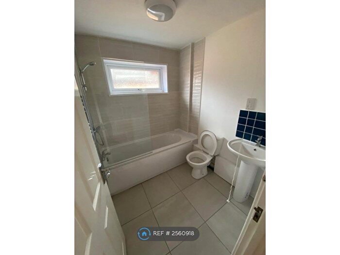2 Bedroom Bungalow To Rent In Kendal Park, Liverpool, L12