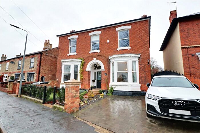 5 Bedroom Detached House For Sale In High Street, Owston Ferry, Lincolnshire, DN9