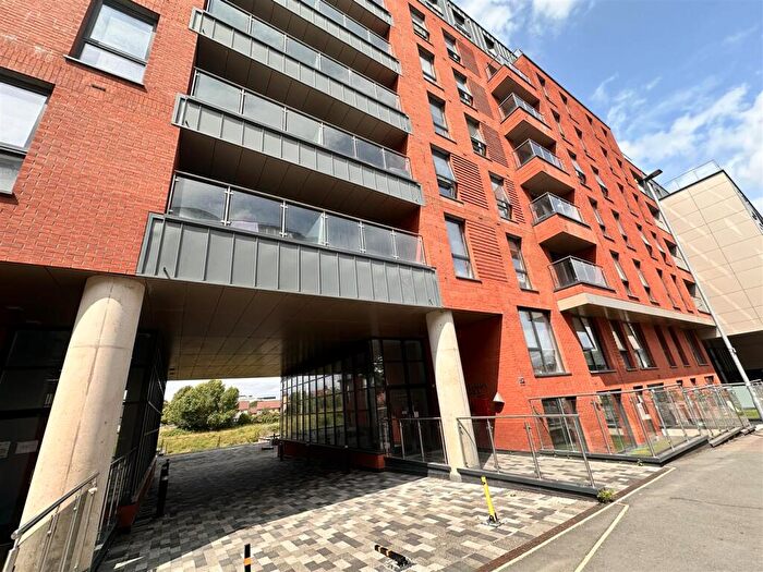 2 Bedroom Apartment To Rent In Adelphi Wharf, Adelphi Street, Salford, M3