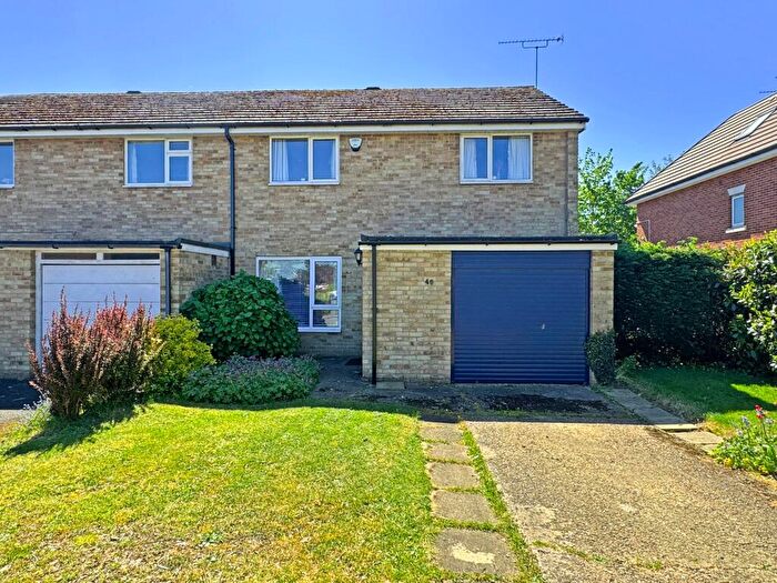 3 Bedroom End Of Terrace House For Sale In Lincoln Park, Amersham, HP7