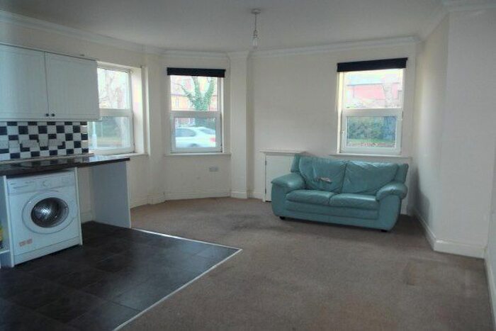 1 Bedroom Flat To Rent In Lynchford Road, Farnborough, GU14