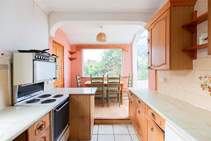 3 Bedroom Semi-Detached House For Sale In Falcondale Road, Bristol, BS9