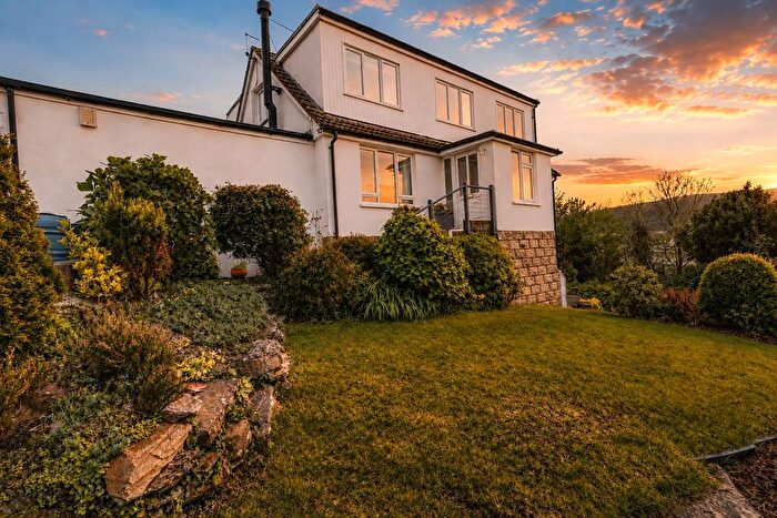 4 Bedroom Detached House For Sale In Princess Avenue, Ilfracombe, EX34