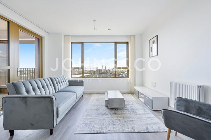 1 Bedroom Flat To Rent In Vista Heights, Bermondsey Heights, Bermondsey, SE15