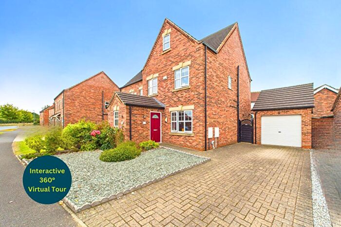 4 Bedroom Semi-Detached House For Sale In Canberra View, Barton-upon-Humber, North Lincolnshire, DN18