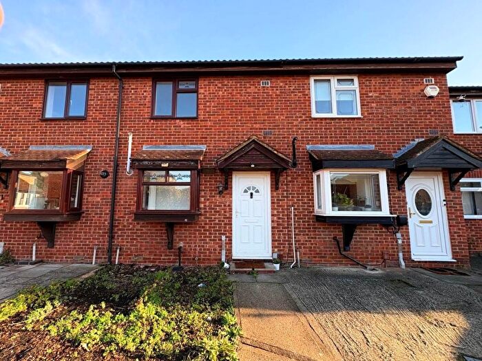 2 Bedroom Detached House To Rent In Crest Avenue, Grays, RM17