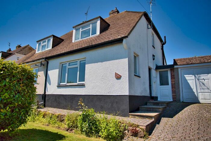 2 Bedroom Semi-Detached Bungalow To Rent In Quarry Walk, Hythe, CT21