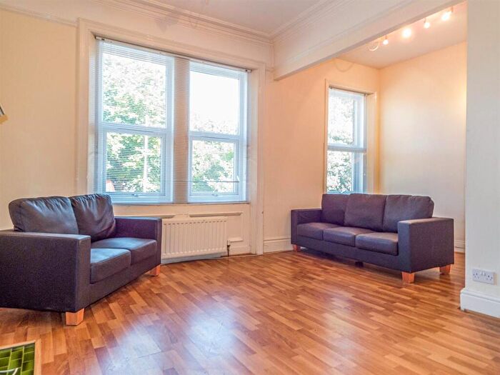5 Bedroom House To Rent In £pppw - Rosebery Crescent, Jesmond Vale, NE2