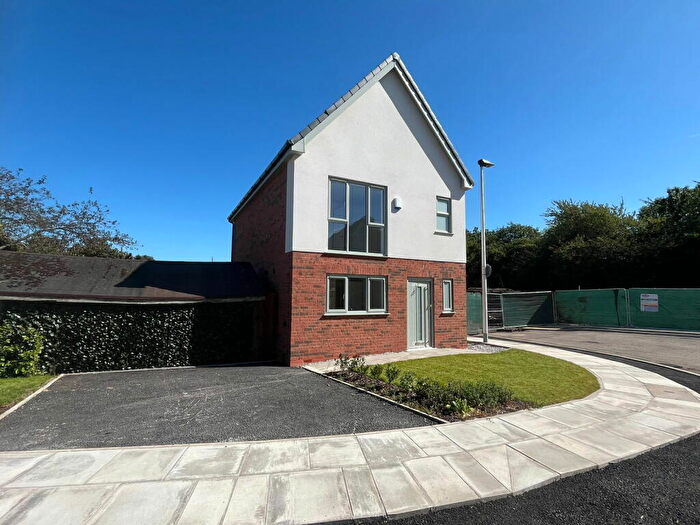 4 Bedroom Detached House For Sale In Pye Bridge Close, Melling, L31